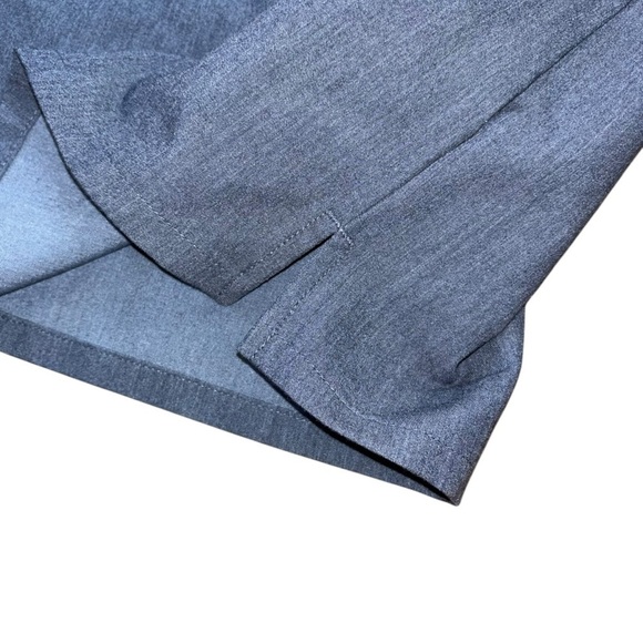 FIGS Technical Collection Blue Gray Scrub Top Women’s M Healthcare RN Doctor MD - Picture 10 of 12